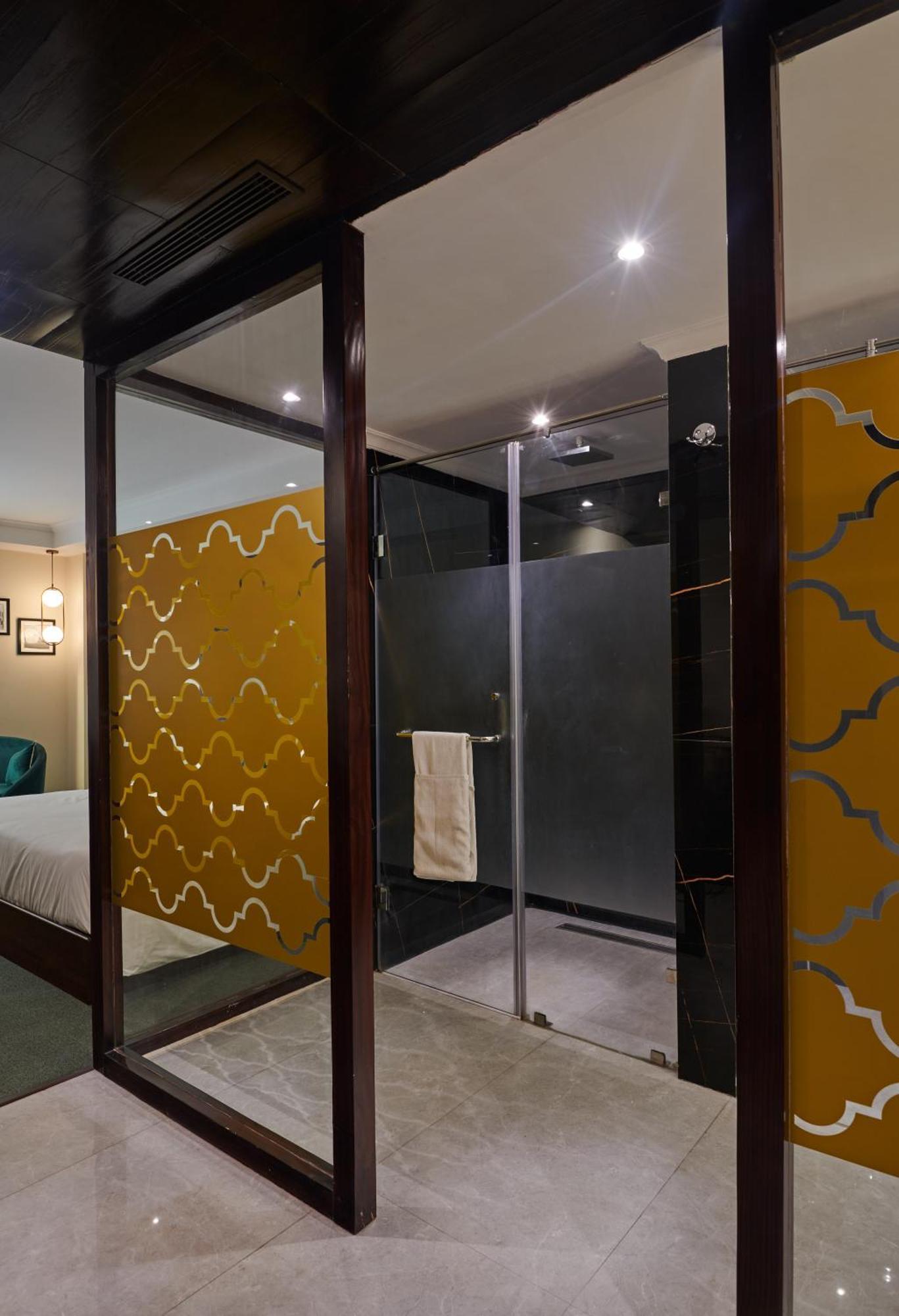 Deventure Sarovar Portico Patel Nagar New Delhi Bagian luar foto