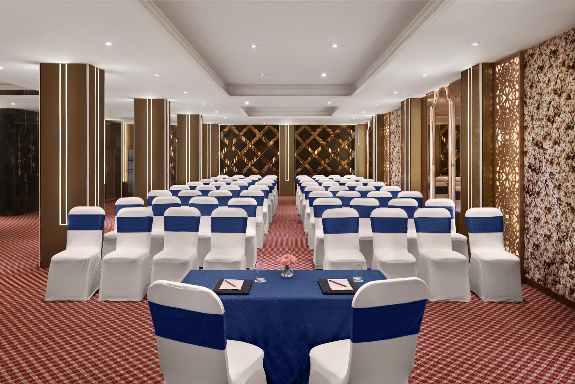 Deventure Sarovar Portico Patel Nagar New Delhi Bagian luar foto