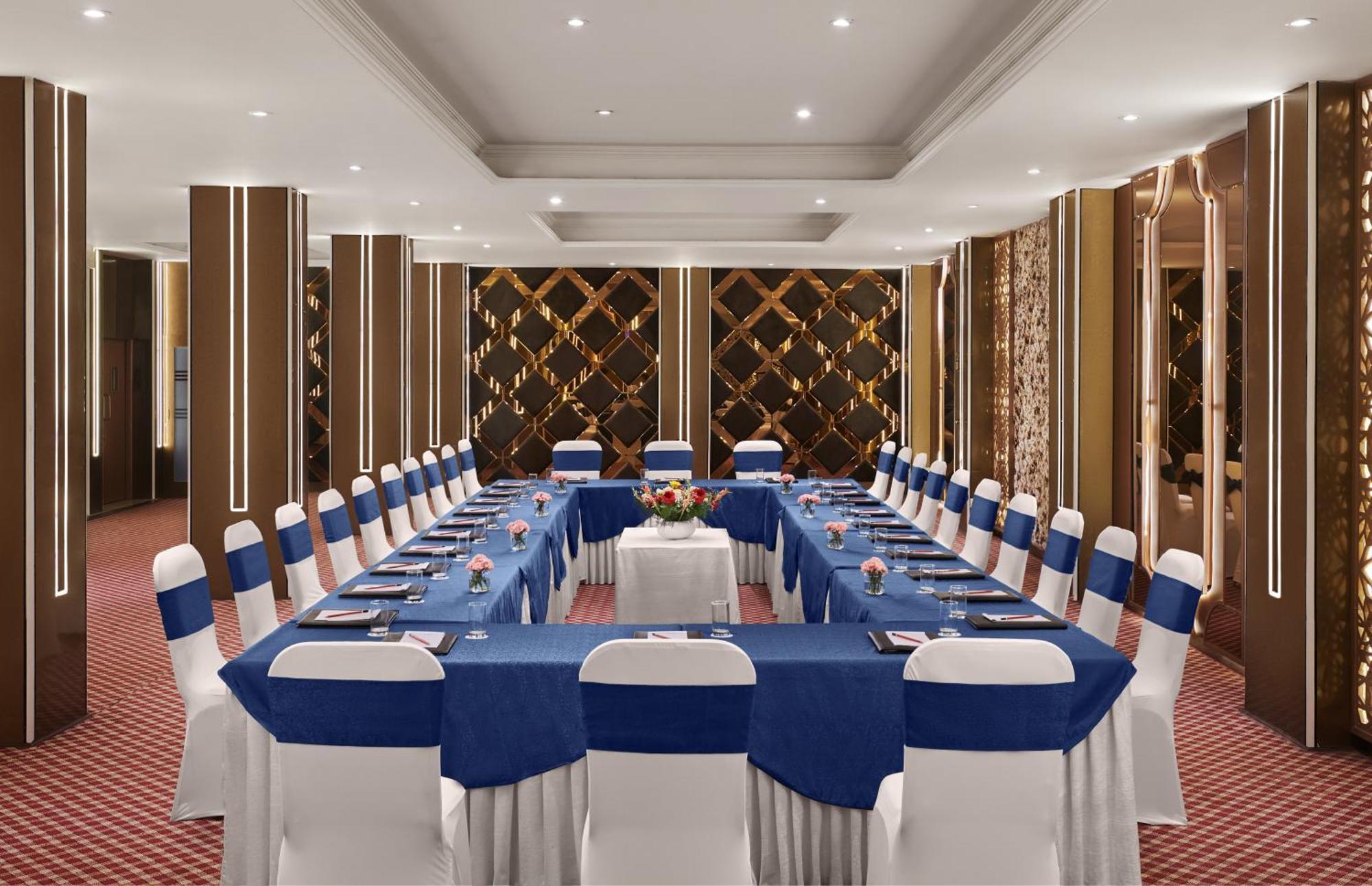 Deventure Sarovar Portico Patel Nagar New Delhi Bagian luar foto
