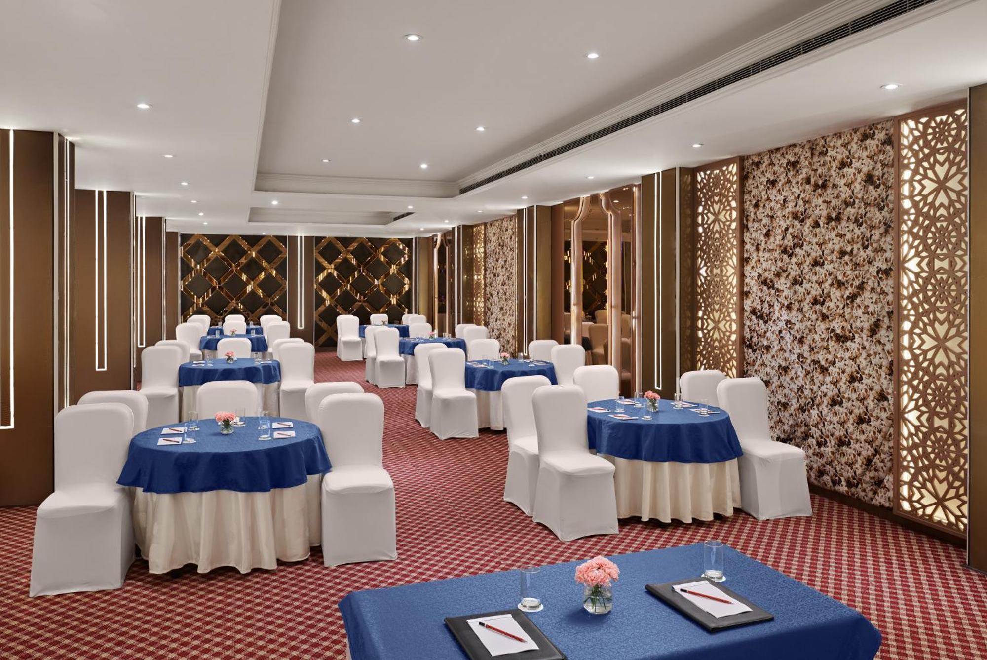 Deventure Sarovar Portico Patel Nagar New Delhi Bagian luar foto